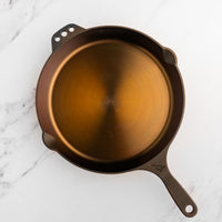 Smithey cast iron skillet 